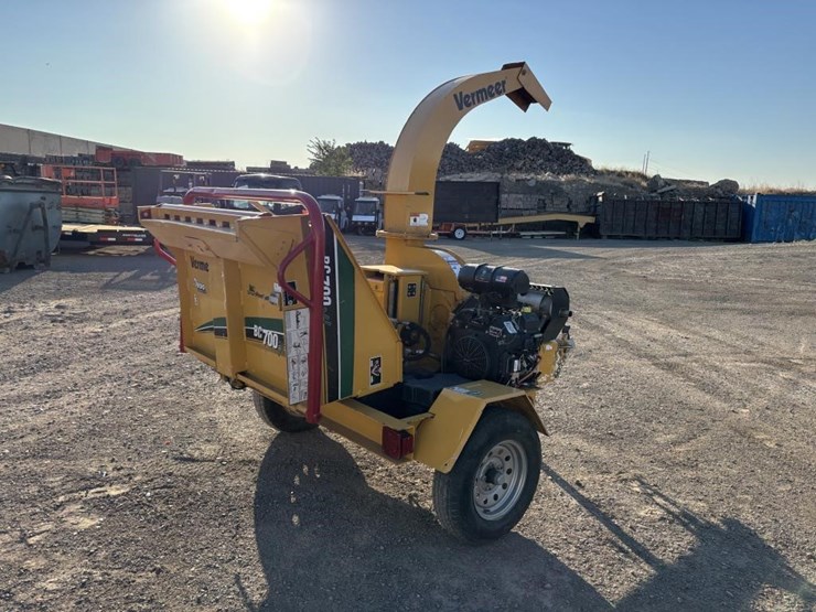 2019-vermeer-bc700xl-image-3
