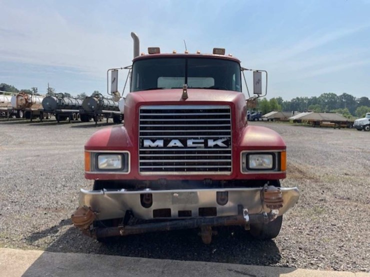 1999-mack-ch613-image-3