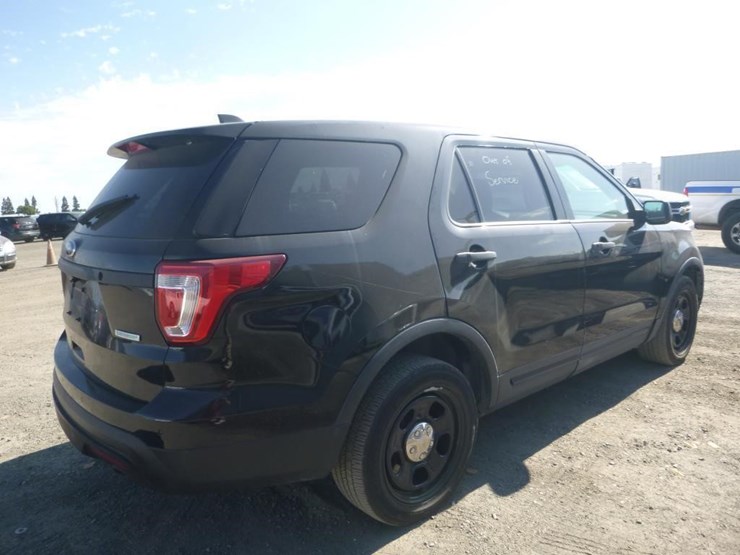 2017-ford-explorer-image-3