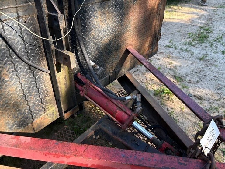 16'-x-78"-tandem-axle-trailer-image-5