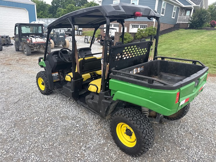 john-deere-gator-image-5