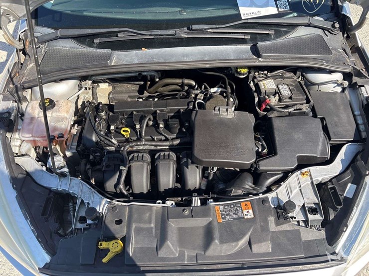 2015-ford-focus-sedan-image-7