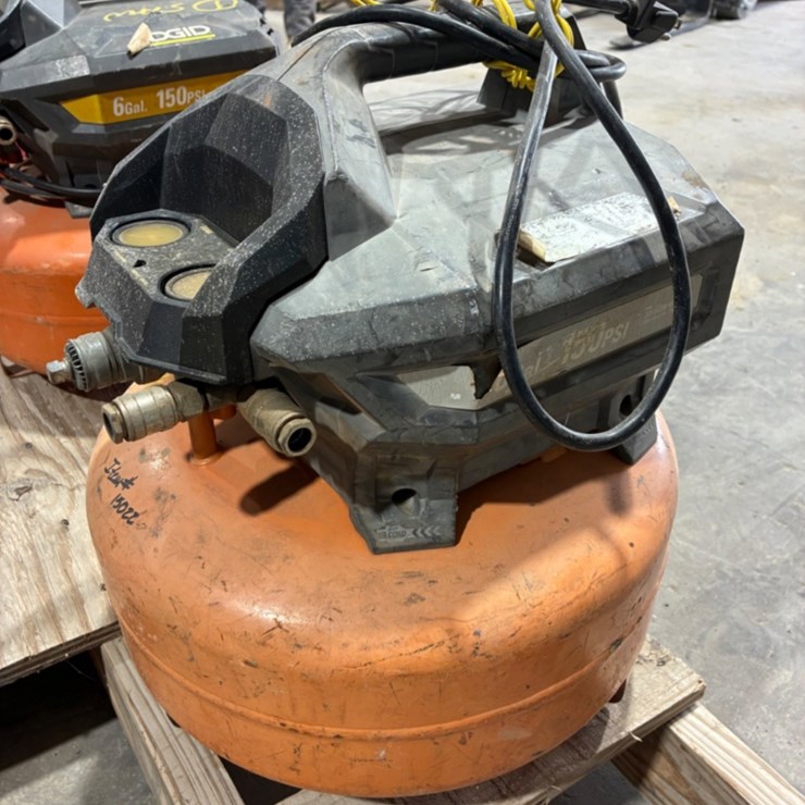 RIDGID AIR COMPRESSOR