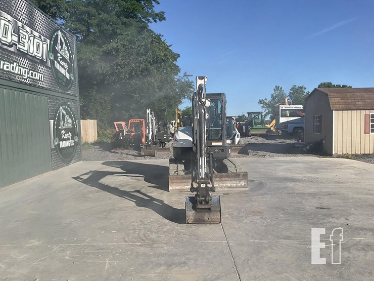 2011-bobcat-e50-image-7