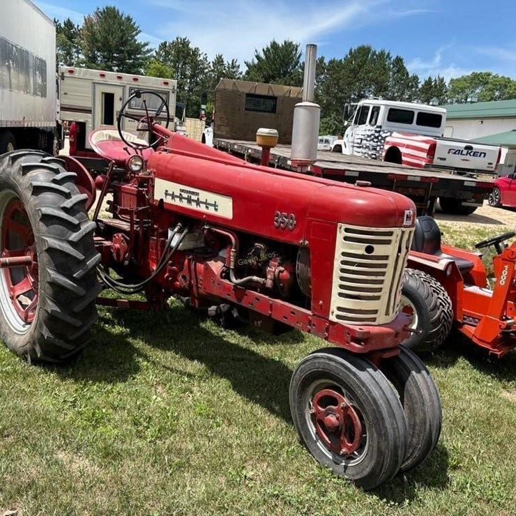 Farmall 350 Gas Tractor