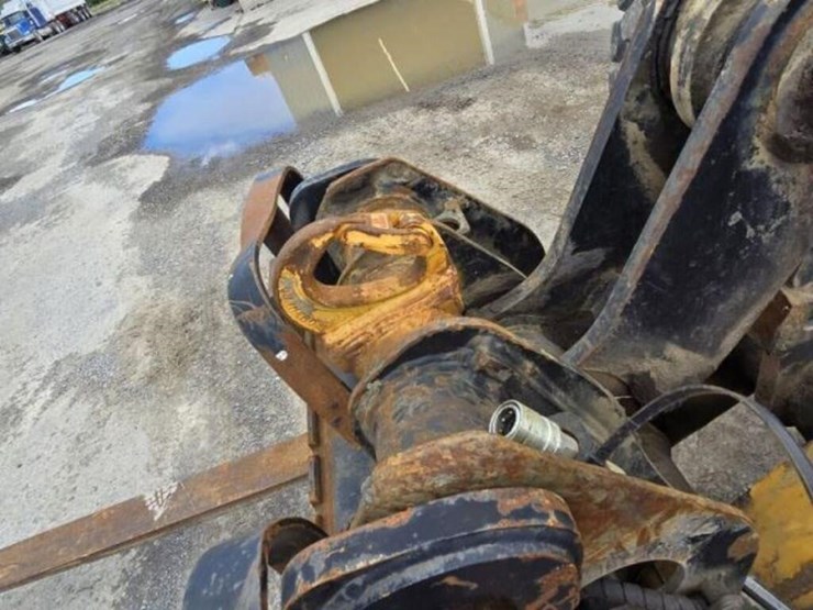 2010-caterpillar-924h-image-15