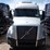 2022-volvo-vnl860-image-2