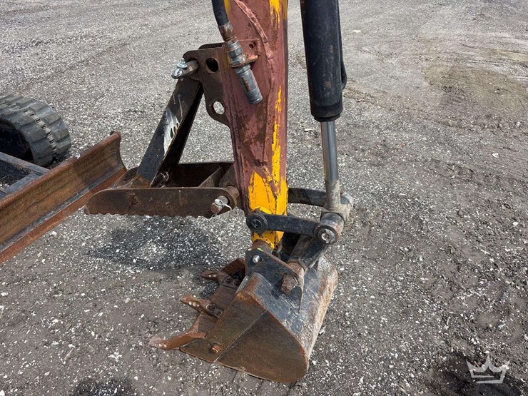 2019-jcb-8029cts-image-8