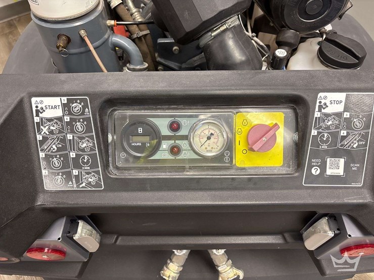 2023-atlas-copco-cps110-s/a-towable-air-compressor-image-19