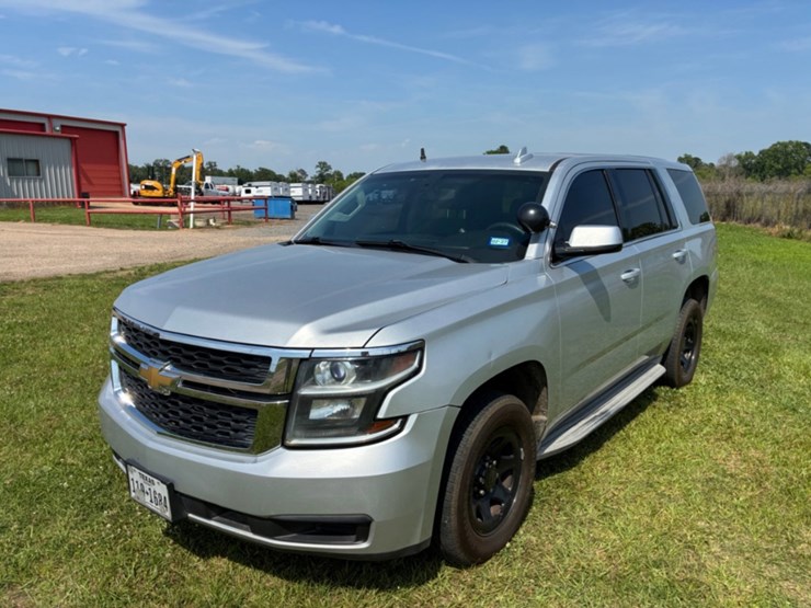 2015-chevrolet-tahoe-image-1