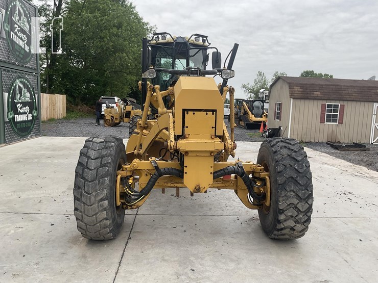 2010-caterpillar-120m-image-7