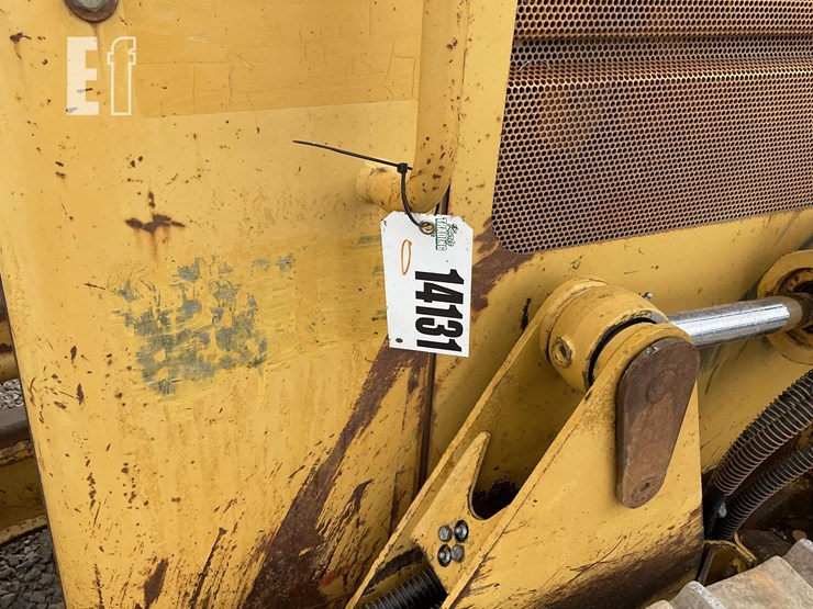 2004-caterpillar-d5g-lgp-image-21