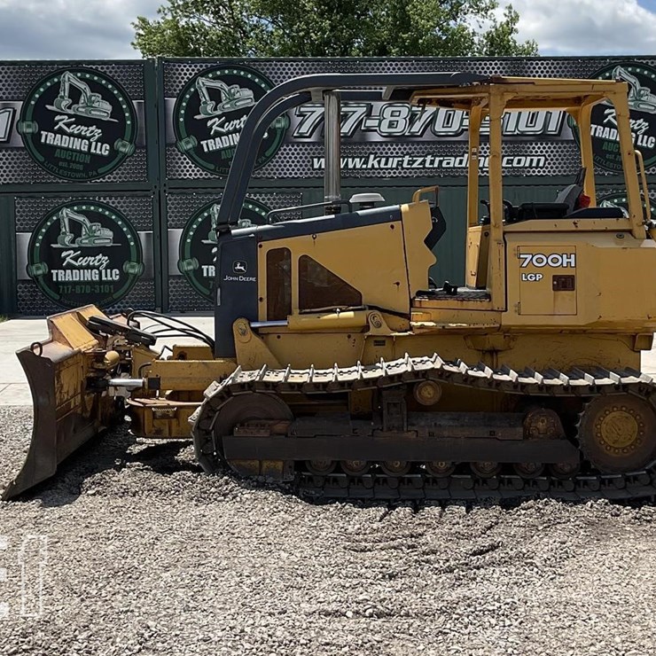 2004 DEERE 700H