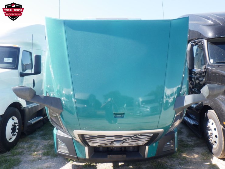 2023-volvo-vnl860-image-23
