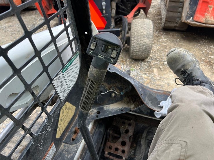 2017-bobcat-t550-image-14