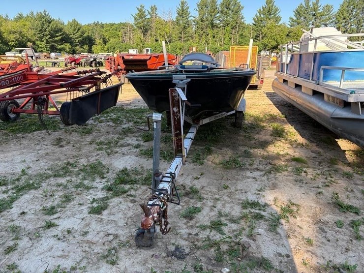 star-craft-14.5'-boat-image-2