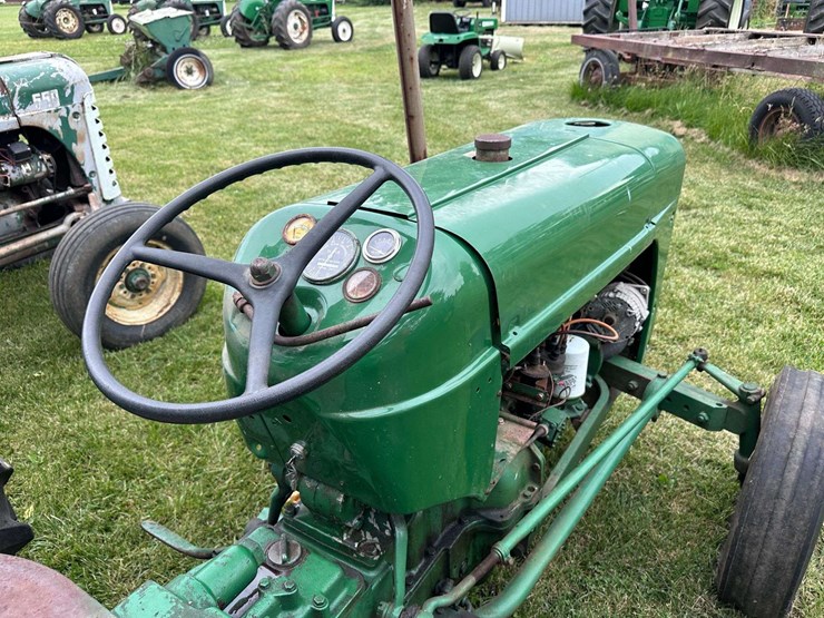 1957-oliver-super-55-image-13