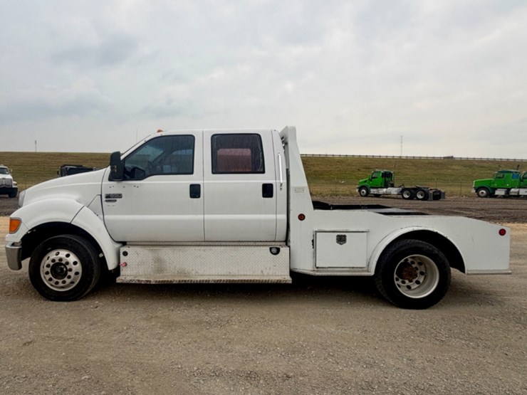 2005-ford-f650-image-8
