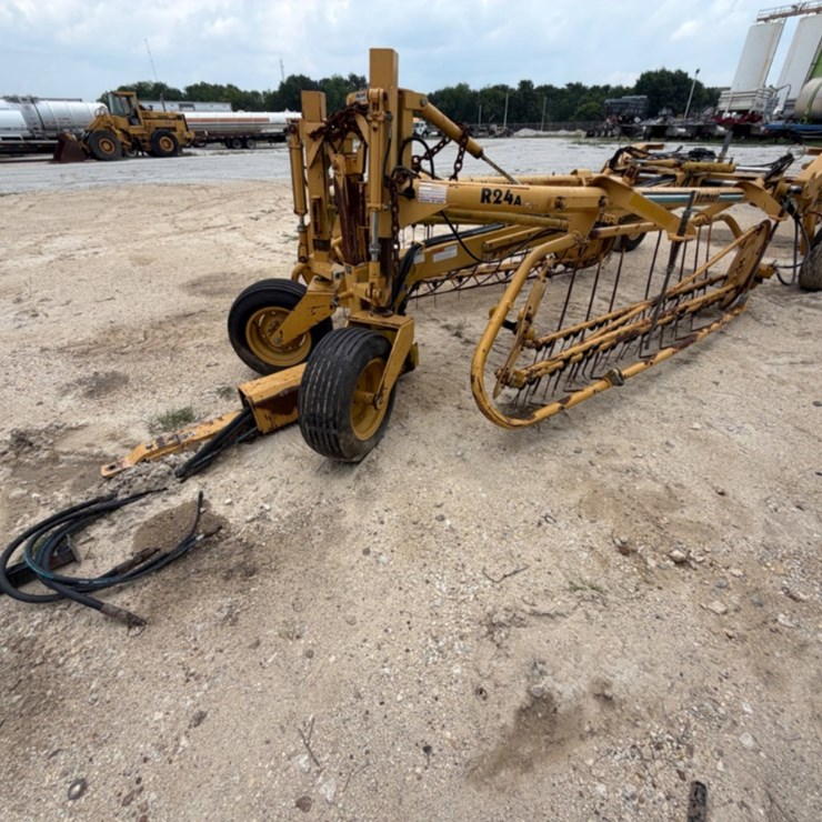 VERMEER R24A