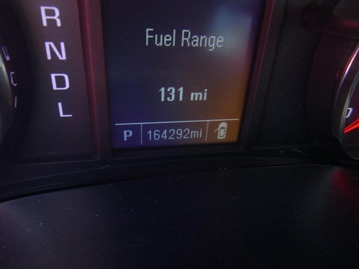 2018-chevrolet-1500-image-16