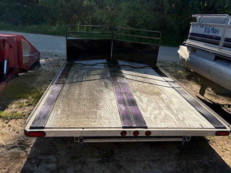 12'-x-100"-v-front-snowmobile-trailer-image-4