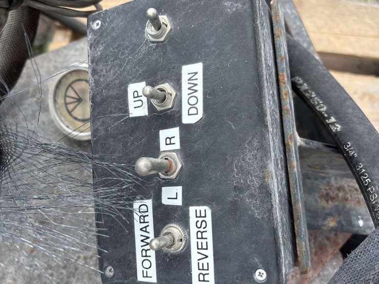 84in.-smith-challenger-hydraulic-rotary-broom-tractor-attachment-image-11