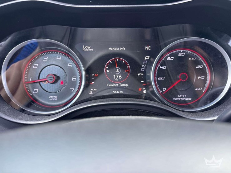 2018-dodge-charger-sedan-image-13