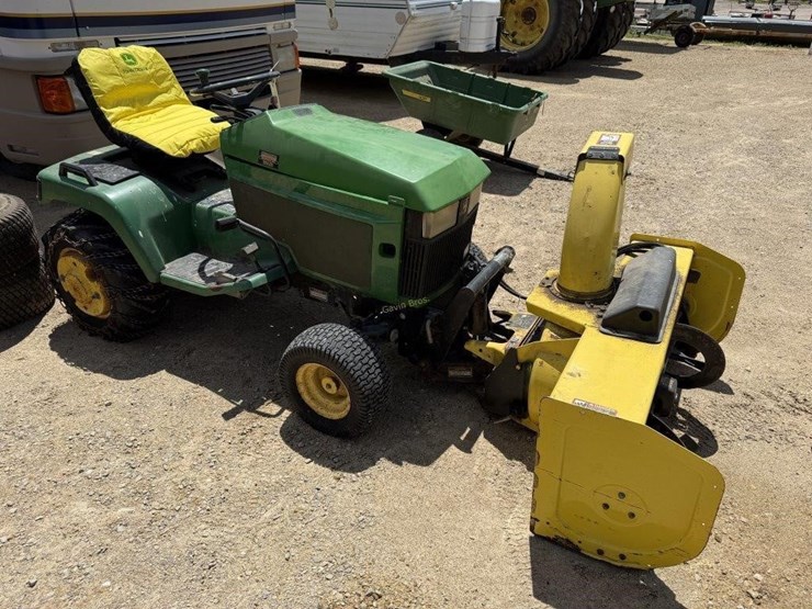 john-deere-425-image-2
