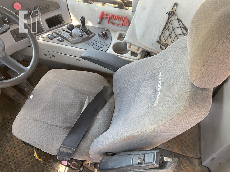 2016-volvo-a25g-image-9