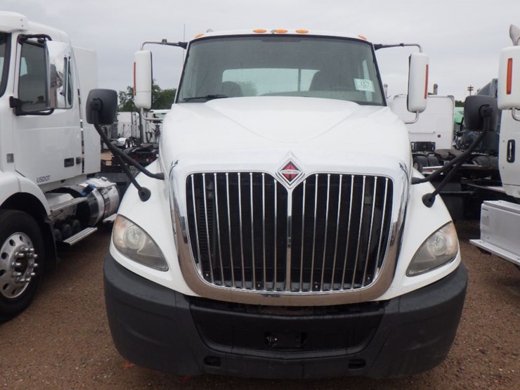 2017-international-prostar-image-2