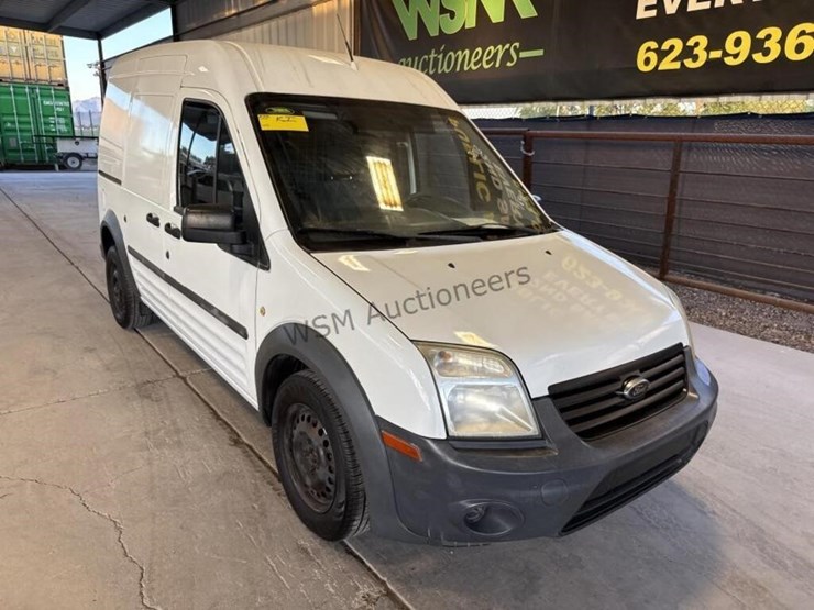 2013-ford-transit-connect-image-2