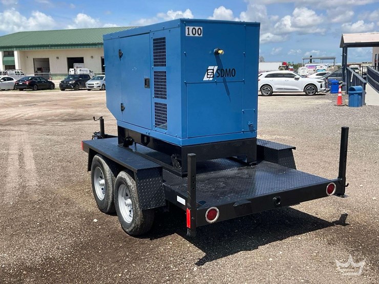2005-sdmo-100kw-t/a-towable-diesel-generator-image-4