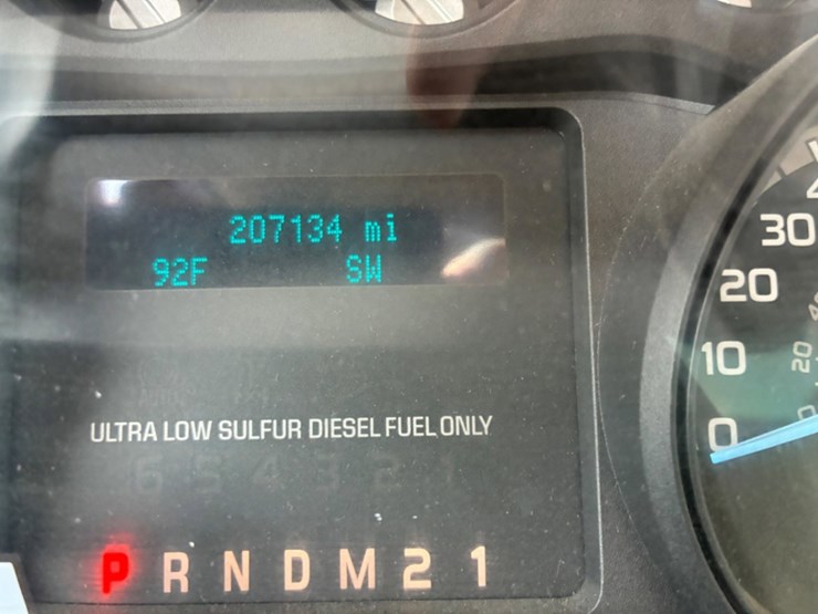 2016-ford-f550-image-16