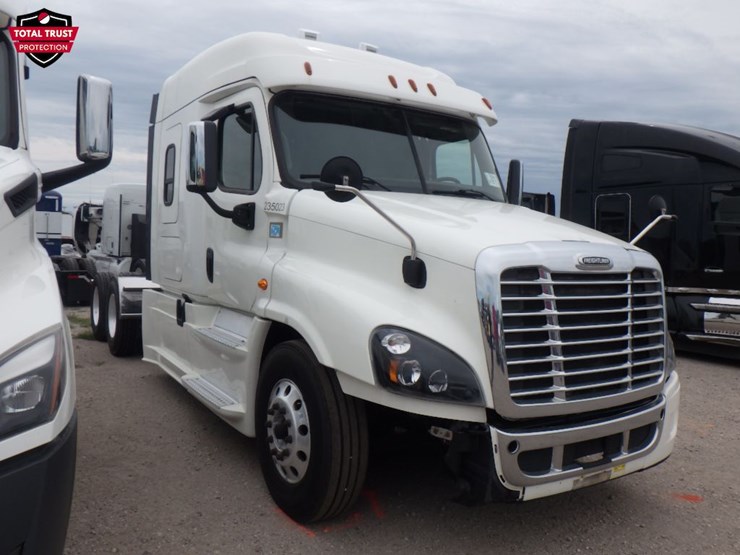 2019-freightliner-cascadia-125-image-3