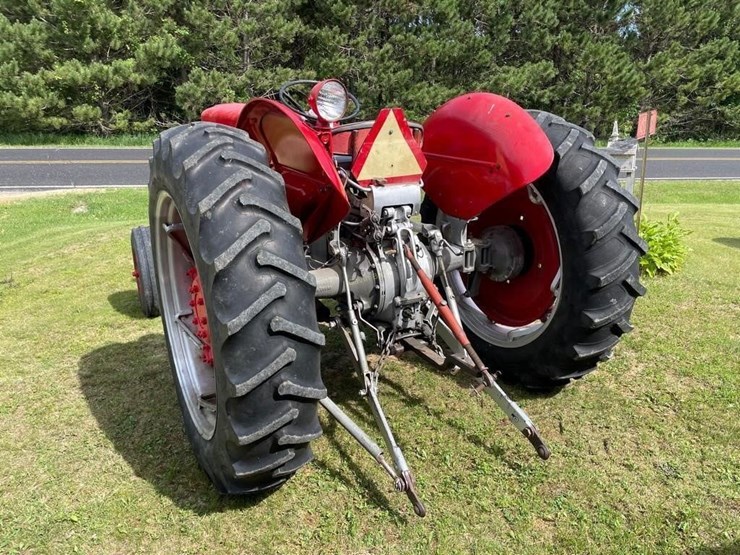 1963-massey-ferguson-65-image-3