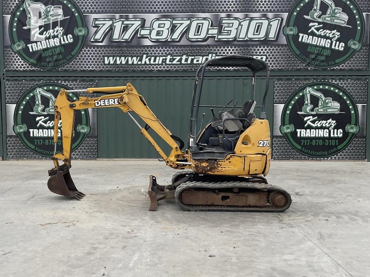 2005-deere-27c-image-1