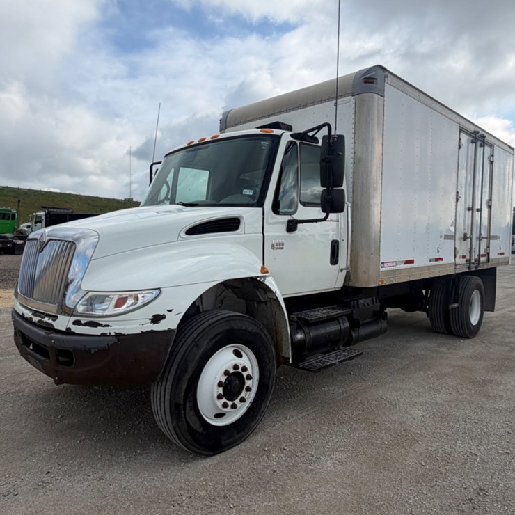 2008 INTERNATIONAL DURASTAR 4400