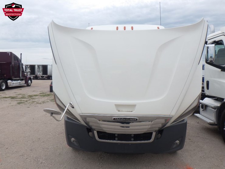 2019-freightliner-cascadia-116-image-22