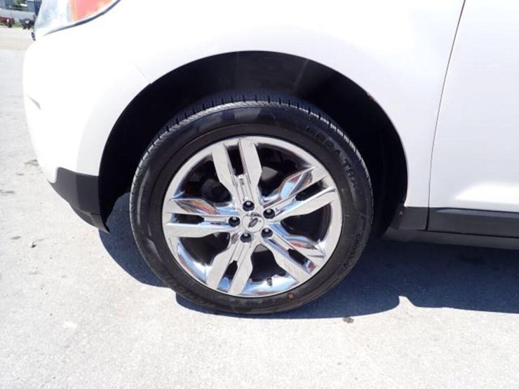 2011-ford-edge-image-86