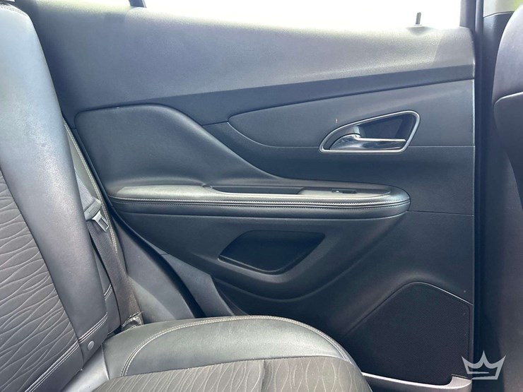 2015-buick-encore-image-21