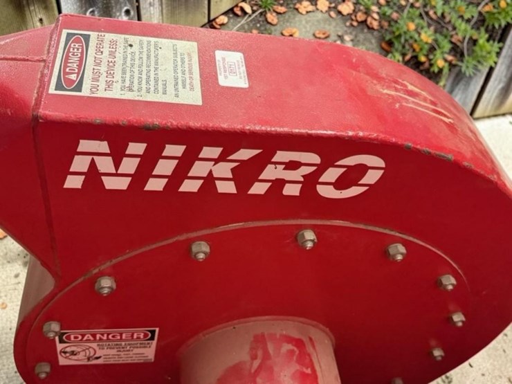 nikro-gas-powered-industrial-blower,-has-compression-image-4
