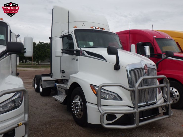 2024-kenworth-t680-image-3