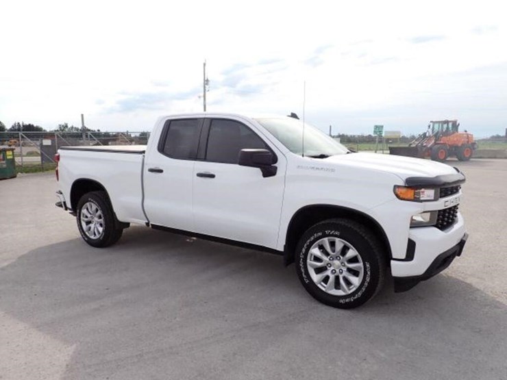 2022-chevrolet-silverado-1500-image-3