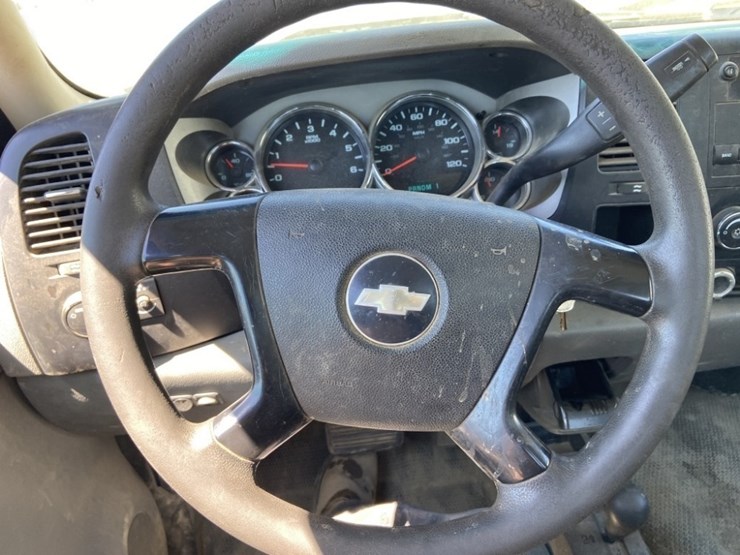 2008-chevrolet-silverado-2500-image-26