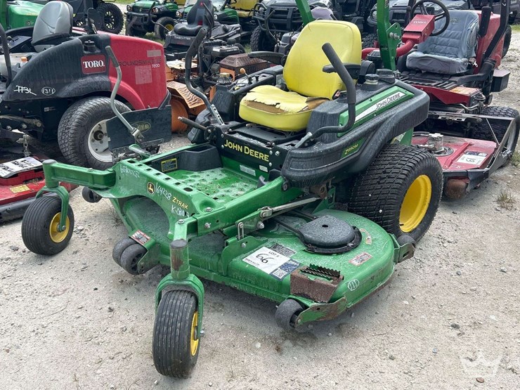 2015-john-deere-950m-72in-zero-turn-mower-image-2