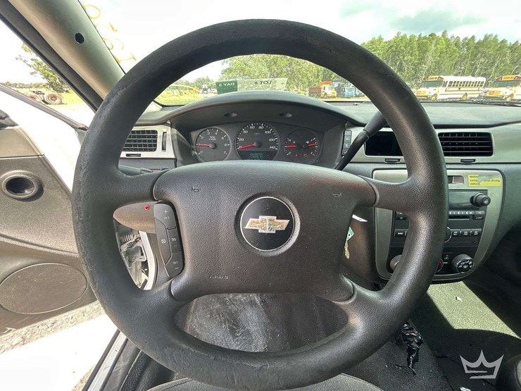201chevrolet-impala-sedan-image-13