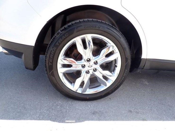 2011-ford-edge-image-90