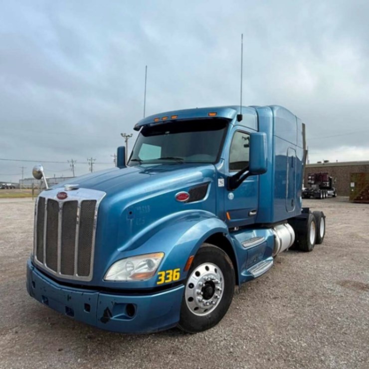 2014 PETERBILT 579