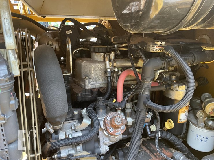 2019-load-lifter-2214-5e-image-14