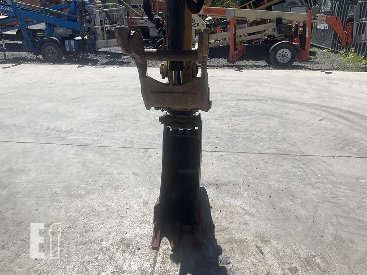 2018-caterpillar-305e2-cr-image-11